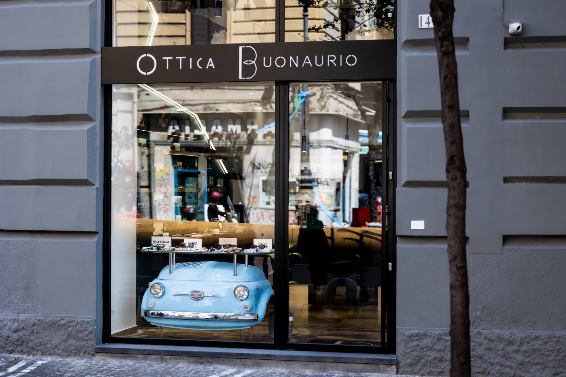Vetrina Ottica Buonaurio — Corso Umberto I, Napoli